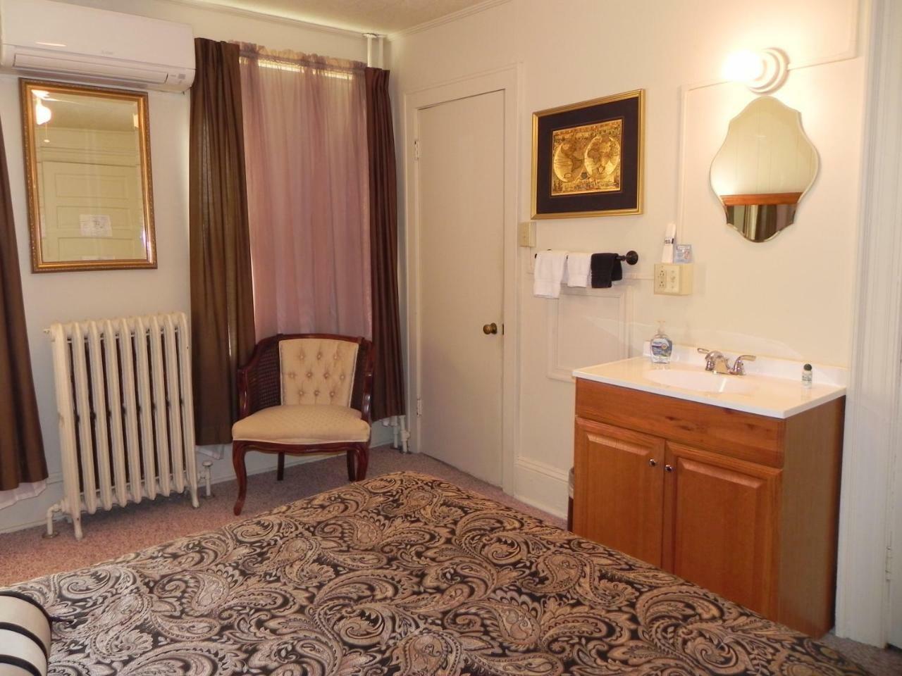 Vine Cottage Inn Хот-Спрингс Экстерьер фото